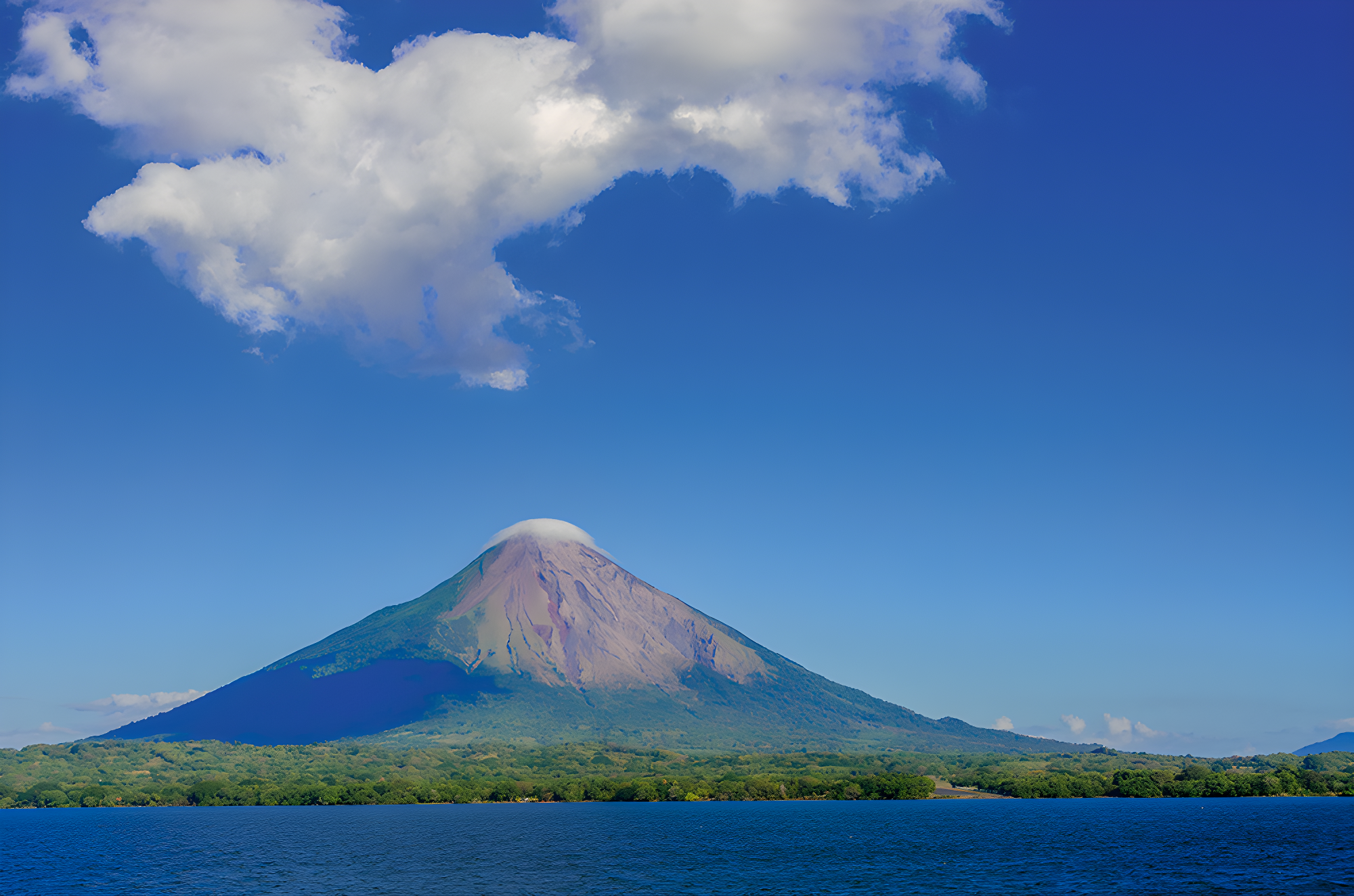 Océans, lacs et volcans