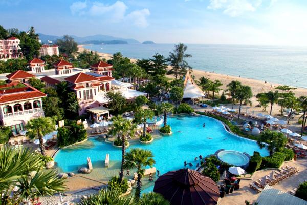Centara Grand Beach Resort