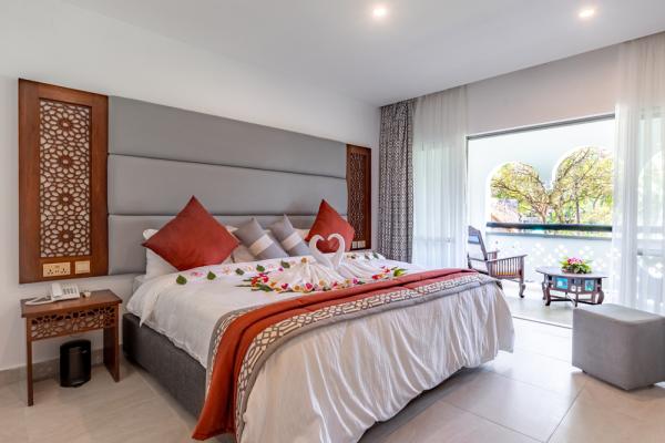 Southern Palms Hotel