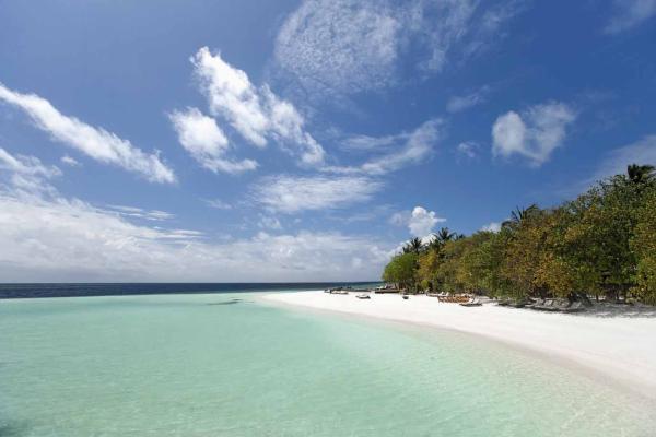 Constance Moofushi