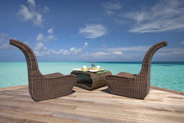 Constance Moofushi