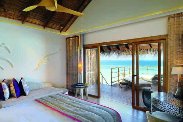Constance Moofushi