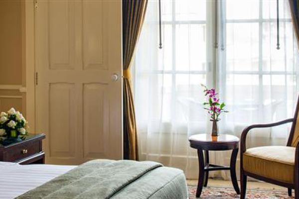 Raffles Le Royal