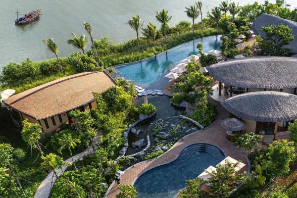Namia River Retreat