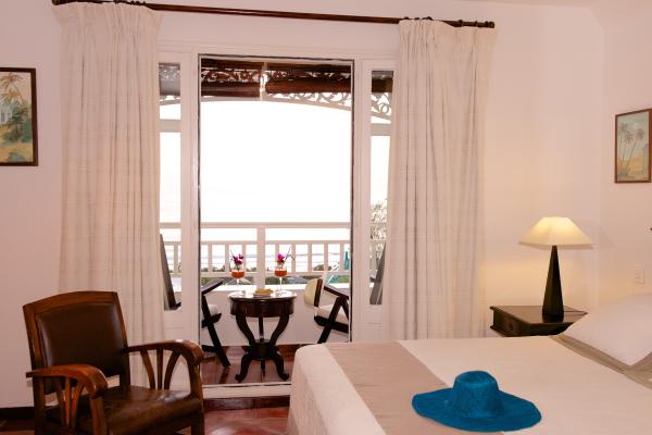Blue Margouillat Seaview Hotel