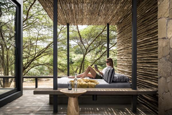 Sanctuary Olonana Lodge