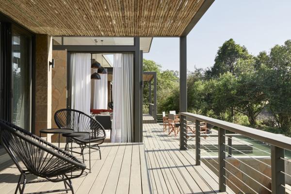 Sanctuary Olonana Lodge