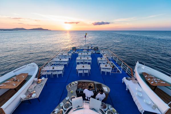 M/V LEGEND