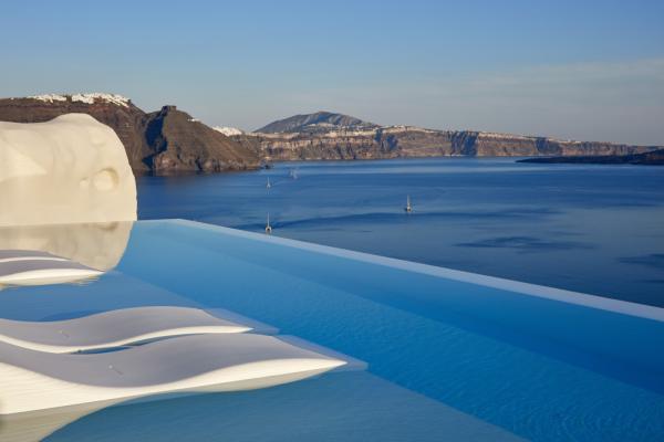 Canaves Oia Suites
