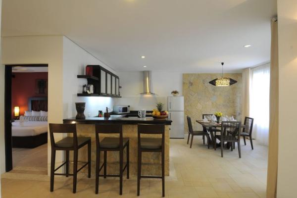 7 STONES Boracay Suites