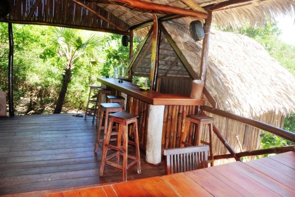 BABAOMBY ISLAND LODGE