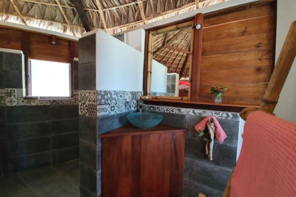 OCEAN LODGE SAKALAVA