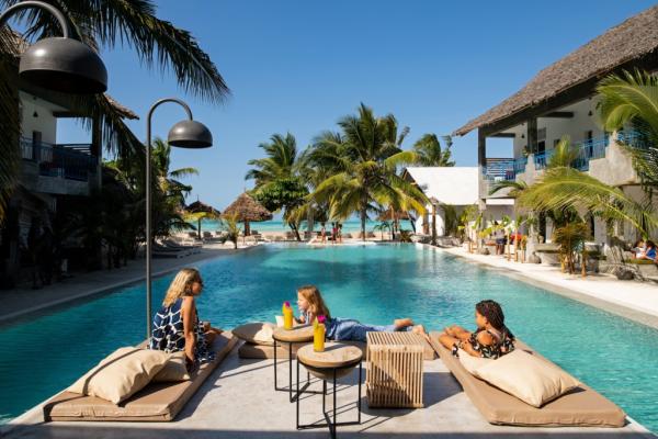CASA BEACH RESORT